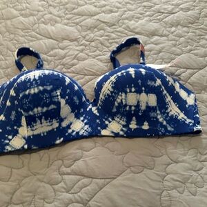 Cacique Navy and White Tie-Dye Bra Wire Free